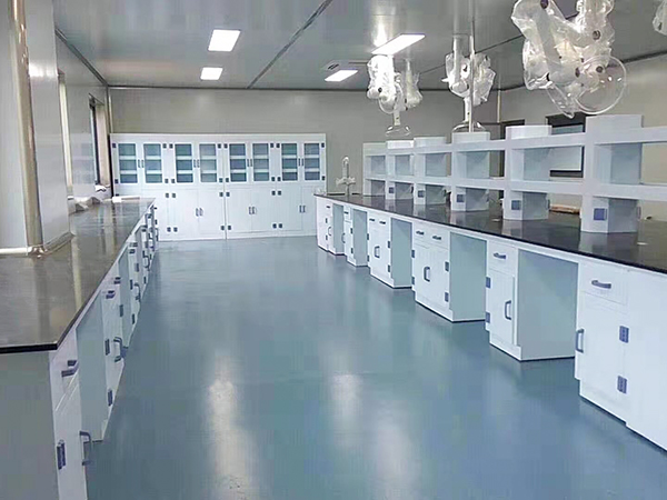 實(shí)驗(yàn)臺(tái)